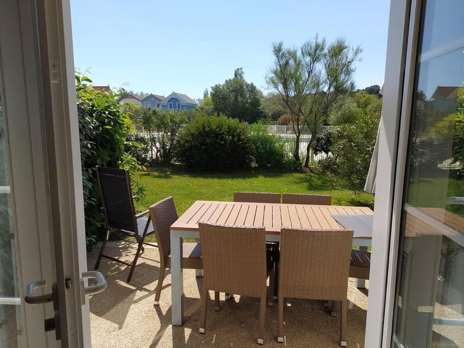 Charmante Maison De Vacances Avec Acces Piscine Talmont-Saint-Hilaire Eksteriør bilde